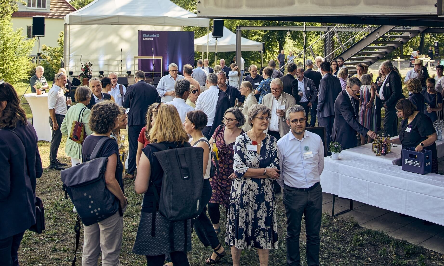 https://archiv-ausliebe.glow-berlin.net/wp-content/uploads/2023/11/diakoniesachsen-06-29-sommerfest-221.jpg